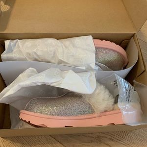 Kids Ugg Cozy ll Glitter Slippers